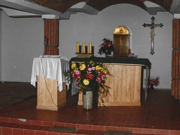 Poświęcenie kościoła 1994 - zdjęcie 11