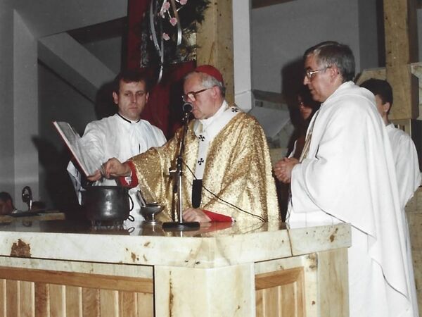 Poświęcenie kościoła 1994 - zdjęcie 14