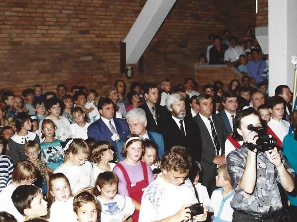 Poświęcenie kościoła 1994 - zdjęcie 35