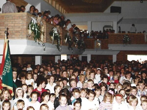 Poświęcenie kościoła 1994 - zdjęcie 38